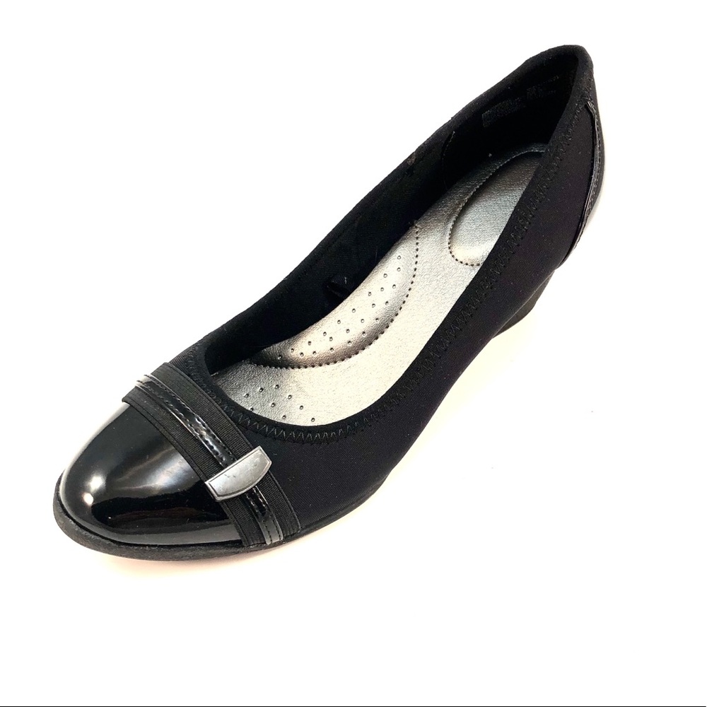 Time and True Black Patent Size 8 Low Wedge Sz 8M